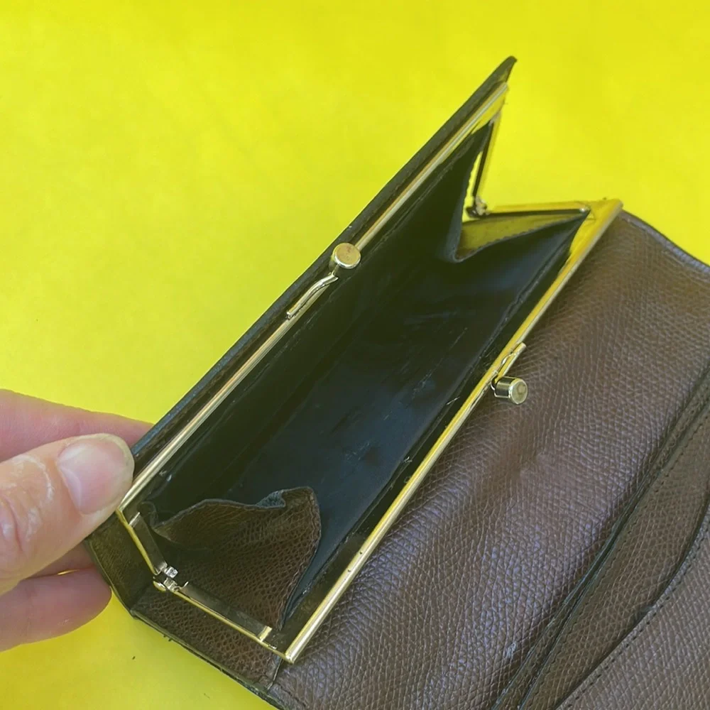 Vintage 60’s brown Fendi lizard skin wallet